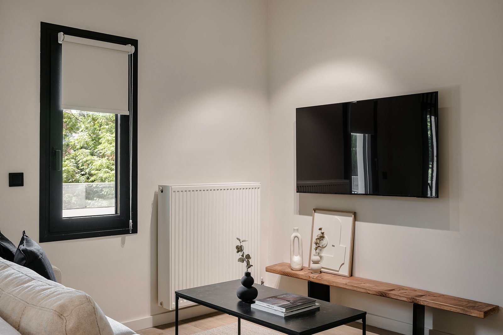 The Uptown - One Bedroom Apartment with Balcony
