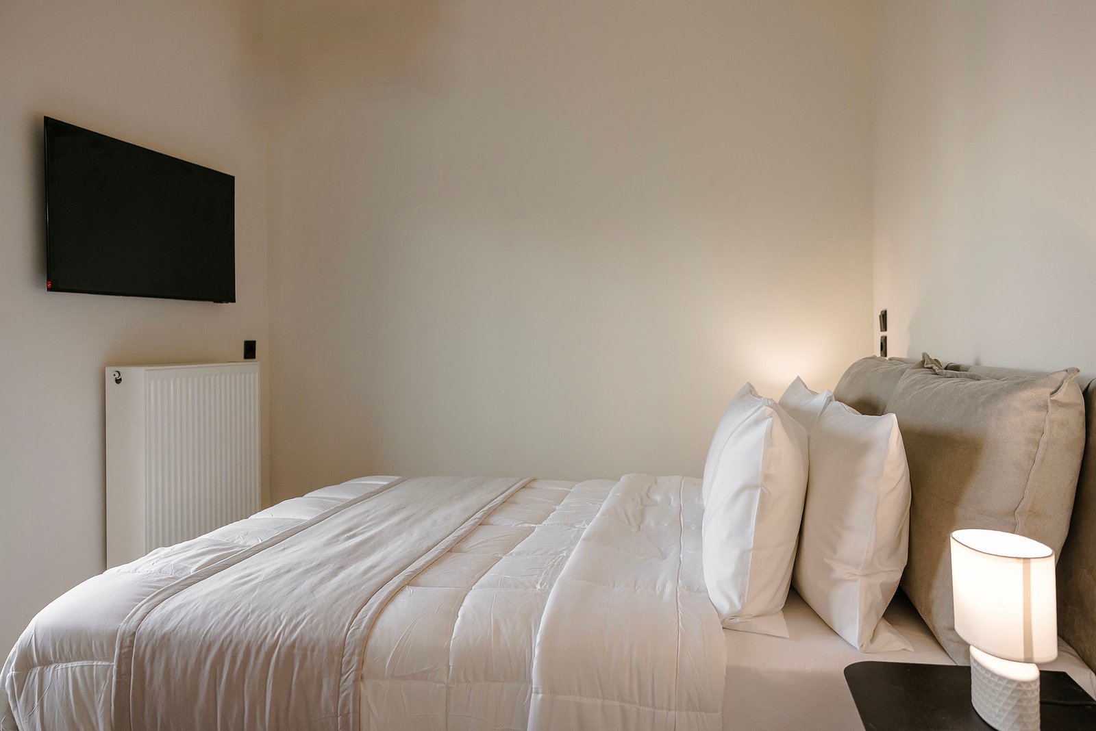 The Uptown - One Bedroom Apartment with Balcony